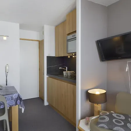Apartment Themis - Agreable Et Confortable - Acces Direct Aux Pistes - Vue Pistes - Casier A Skis Mae-3604 *